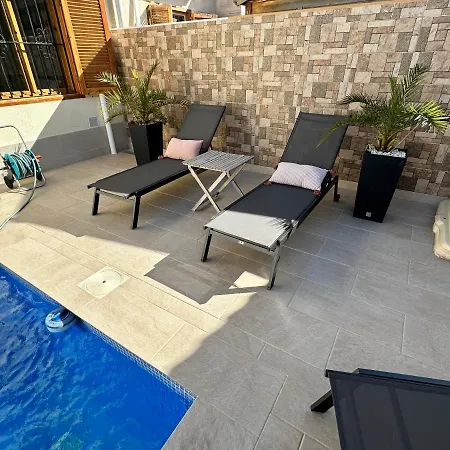 Mit Privaten Pool Holiday home *